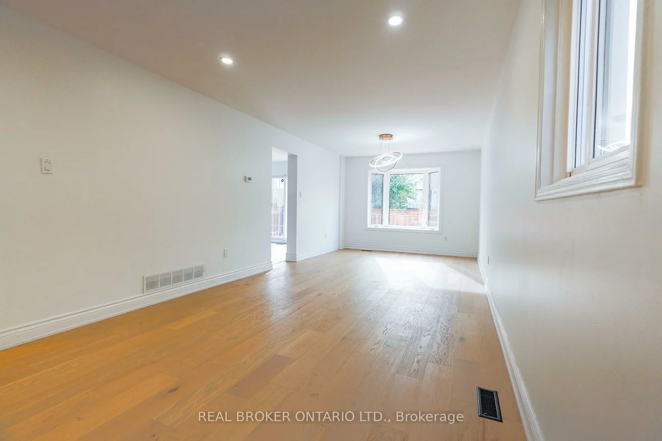 4326, Waterford, Hurontario, Mississauga