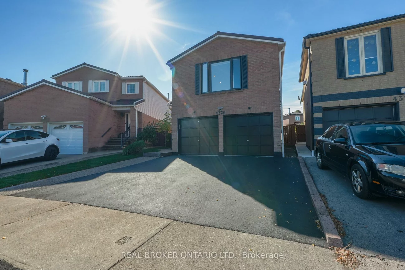 4326, Waterford, Hurontario, Mississauga