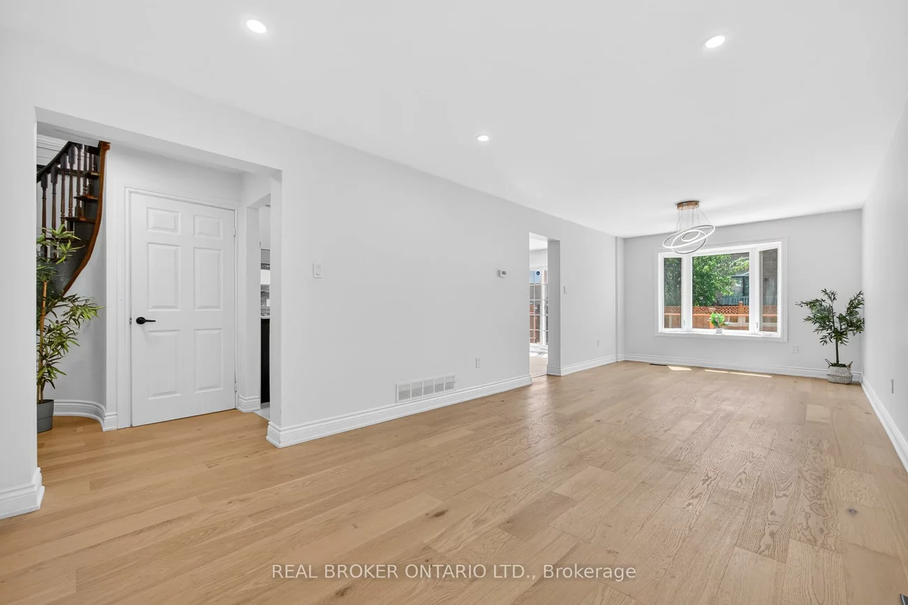 4326, Waterford, Hurontario, Mississauga