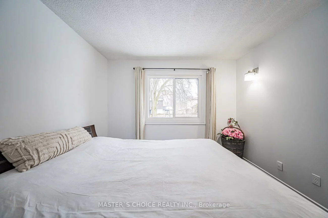 3294, Rhonda Valley, Mississauga Valleys, Mississauga