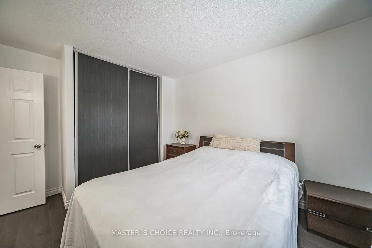 3294, Rhonda Valley, Mississauga Valleys, Mississauga