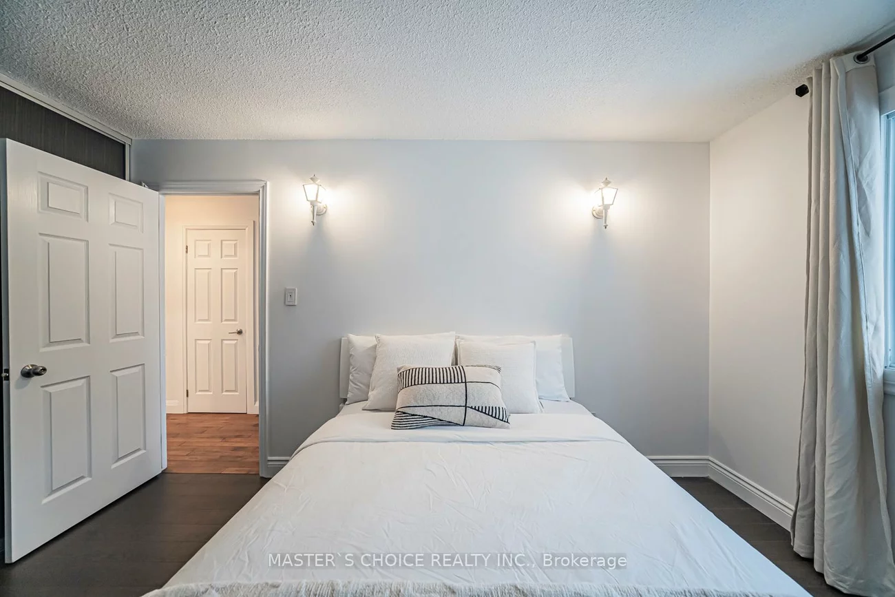 3294, Rhonda Valley, Mississauga Valleys, Mississauga