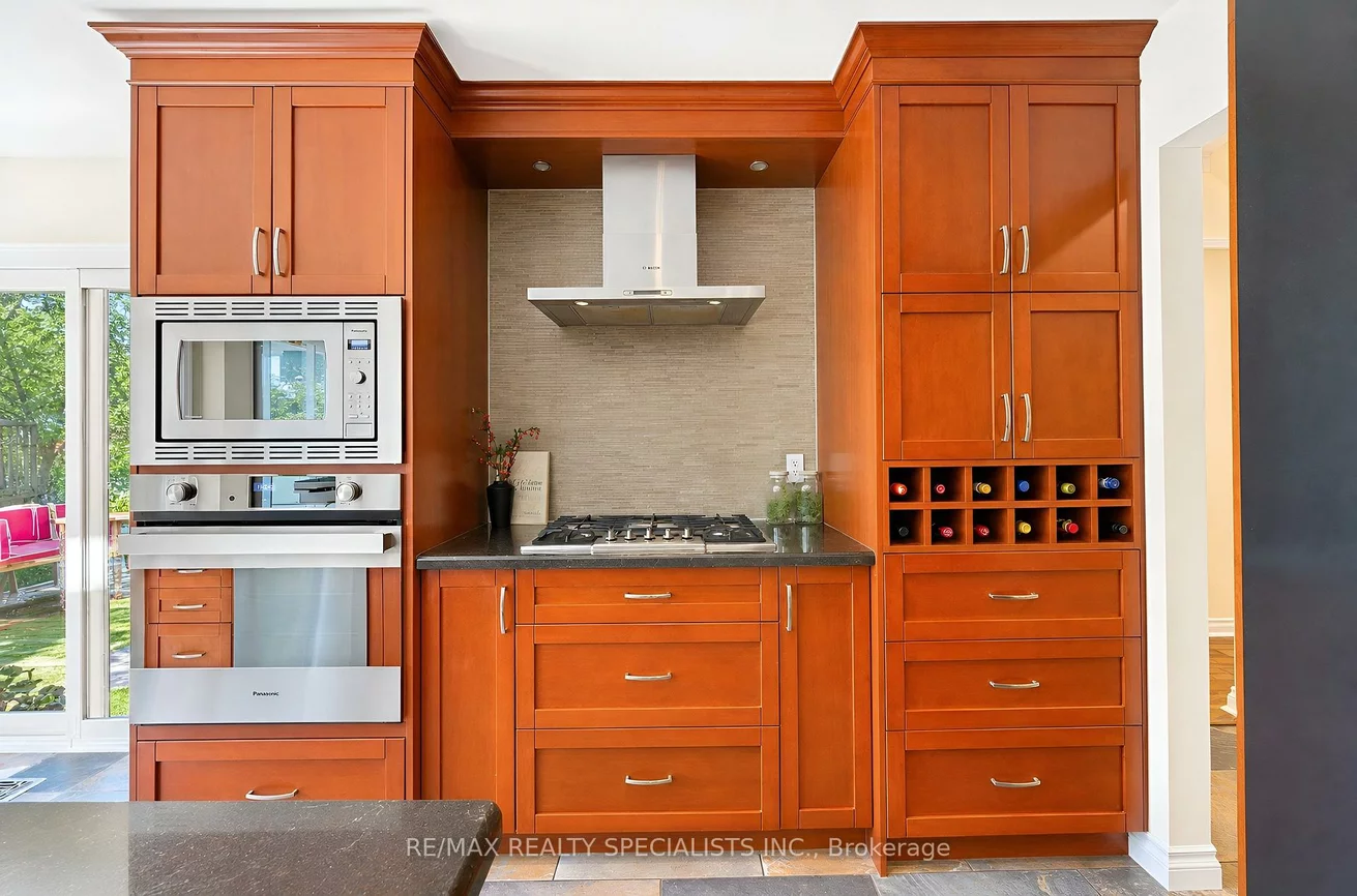 3048, TOURS, Meadowvale, Mississauga