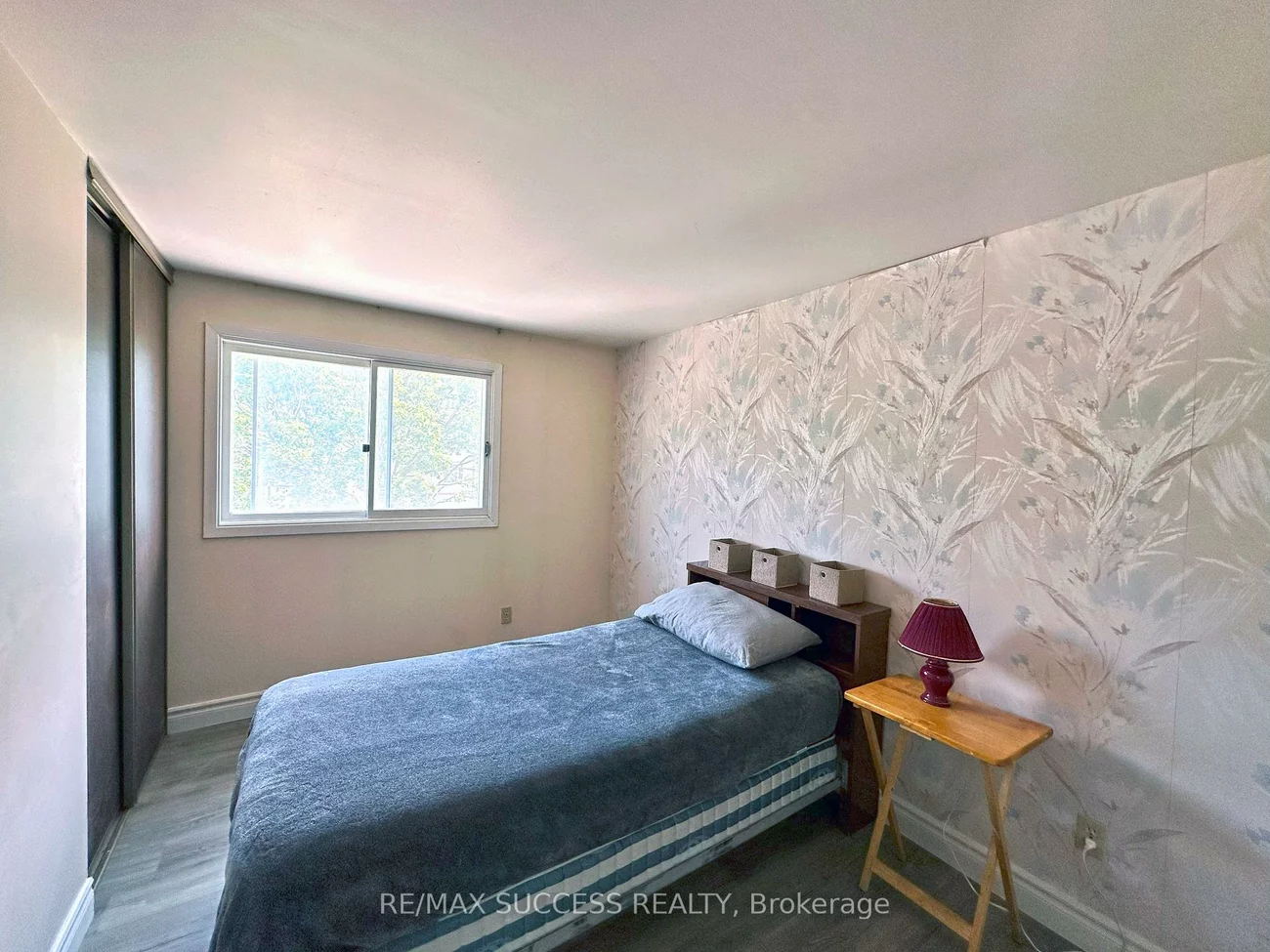 571, Minette, Mississauga Valleys, Mississauga