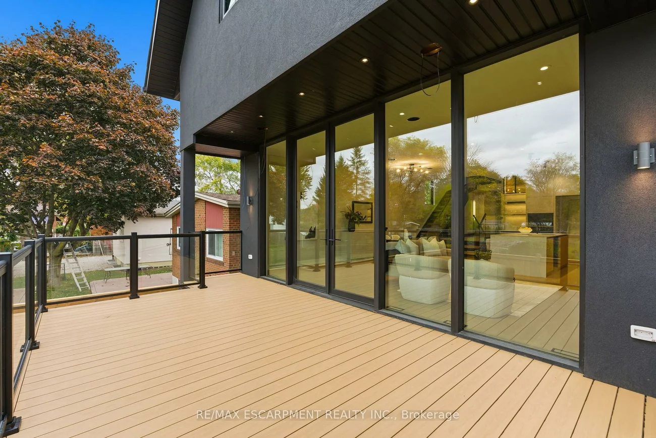 957, Halliday, Lakeview, Mississauga