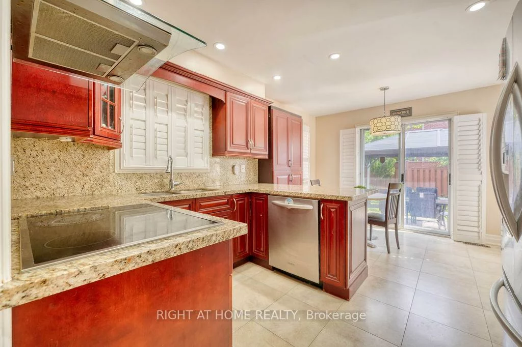 4769, Rosebush, East Credit, Mississauga