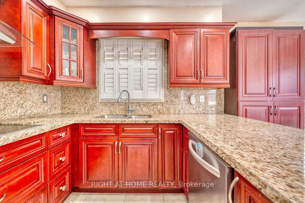4769, Rosebush, East Credit, Mississauga