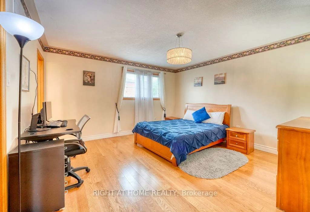 4769, Rosebush, East Credit, Mississauga