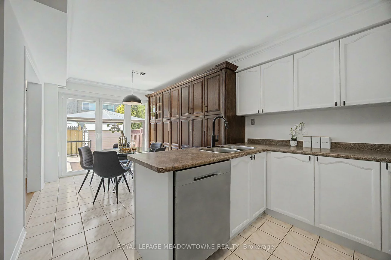 6012, Maple Gate, Lisgar, Mississauga