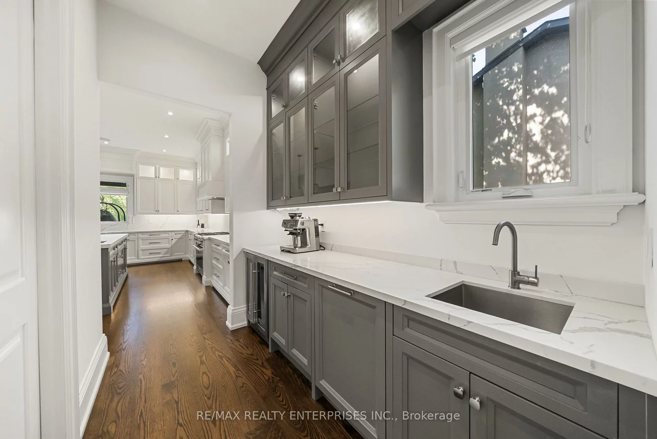 1229, Indian, Lorne Park, Mississauga