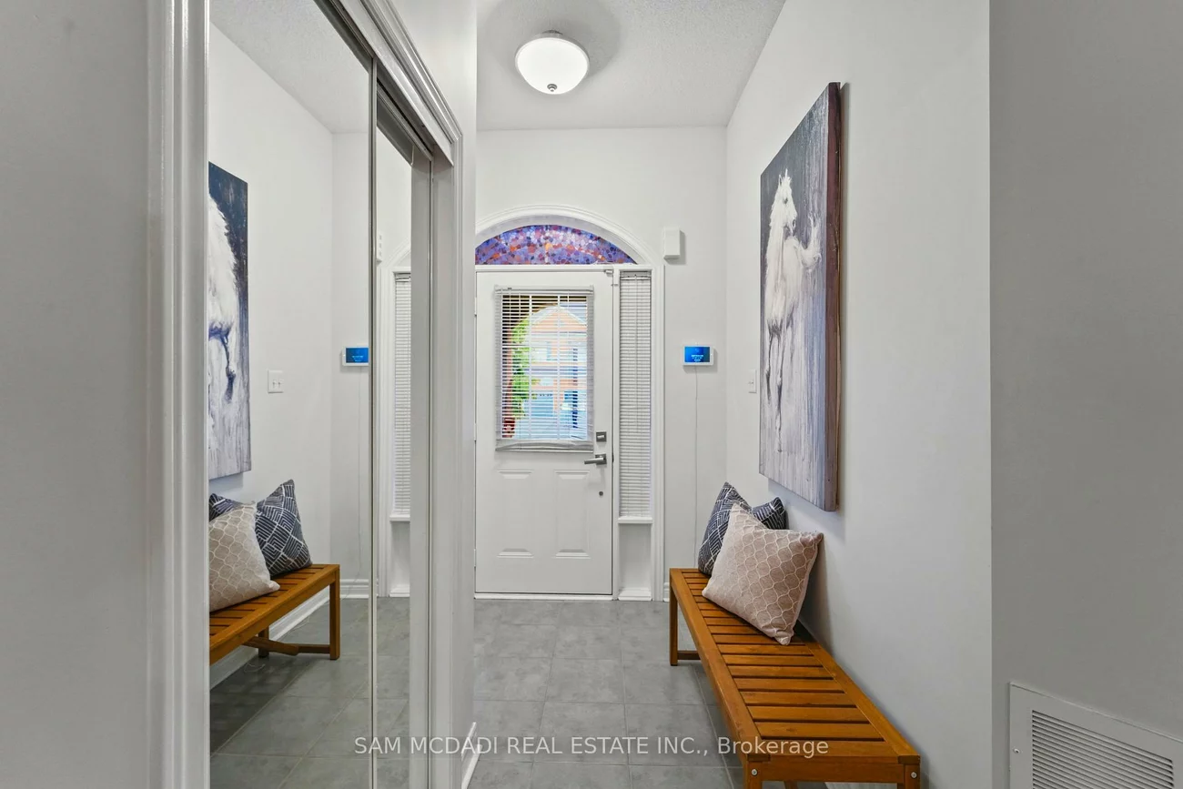 891, Oasis, East Credit, Mississauga