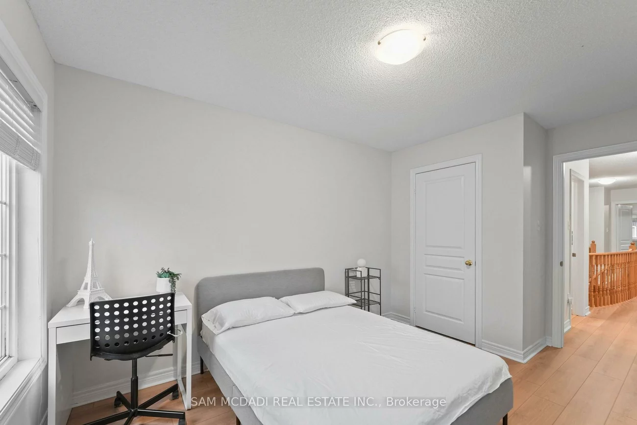 891, Oasis, East Credit, Mississauga