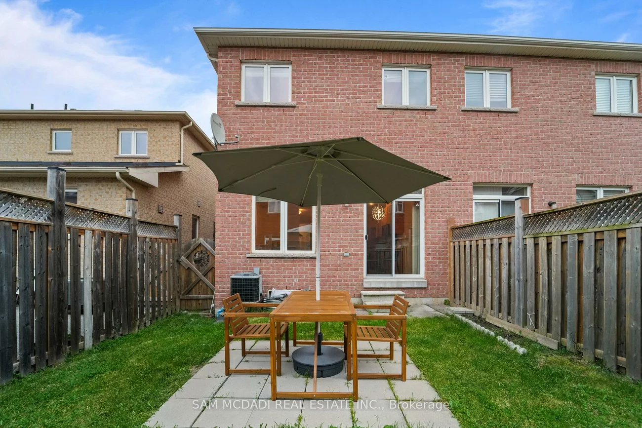 891, Oasis, East Credit, Mississauga
