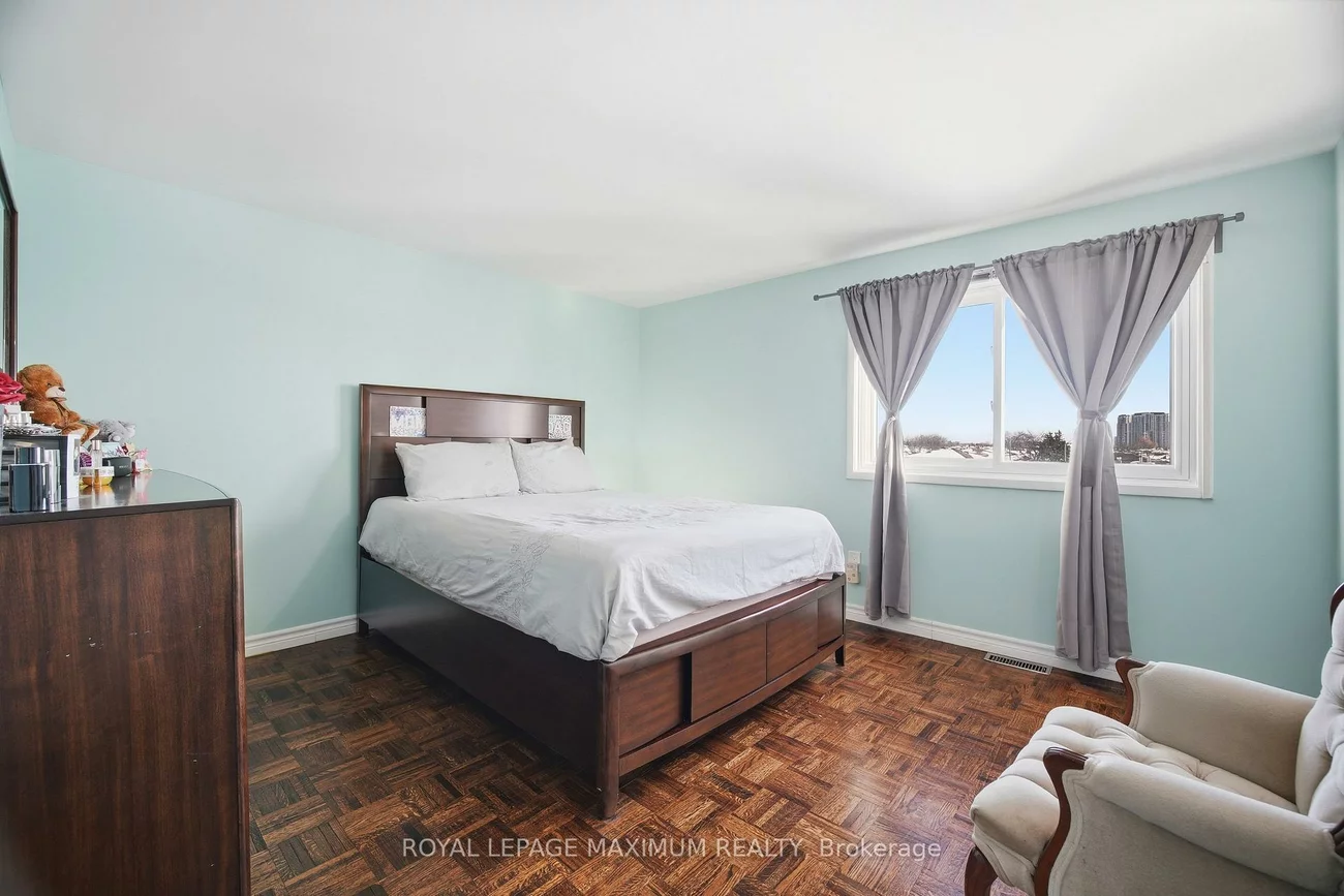 7493, Bybrook, Malton, Mississauga