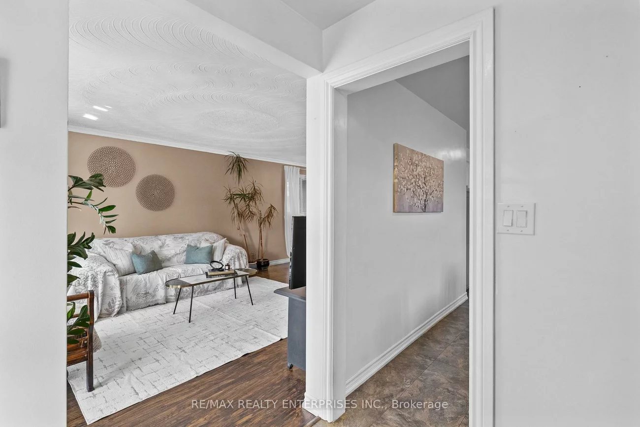 1083, Melton, Lakeview, Mississauga
