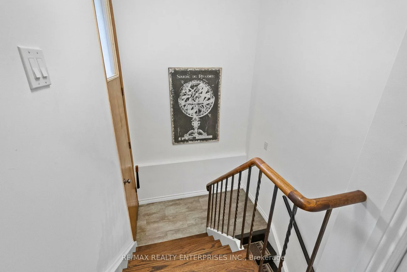 1083, Melton, Lakeview, Mississauga