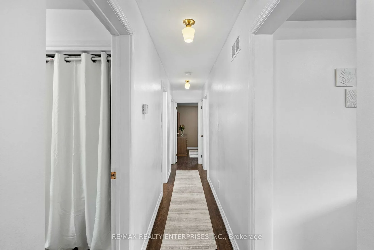 1083, Melton, Lakeview, Mississauga