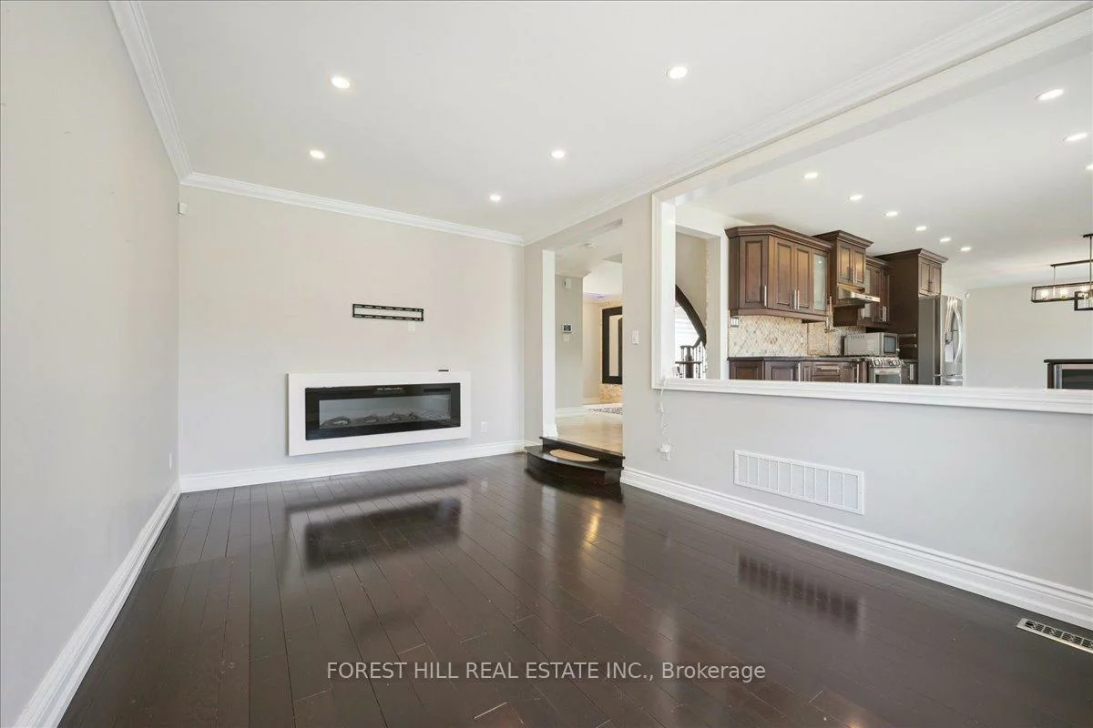 2579, Kenna, Sheridan, Mississauga