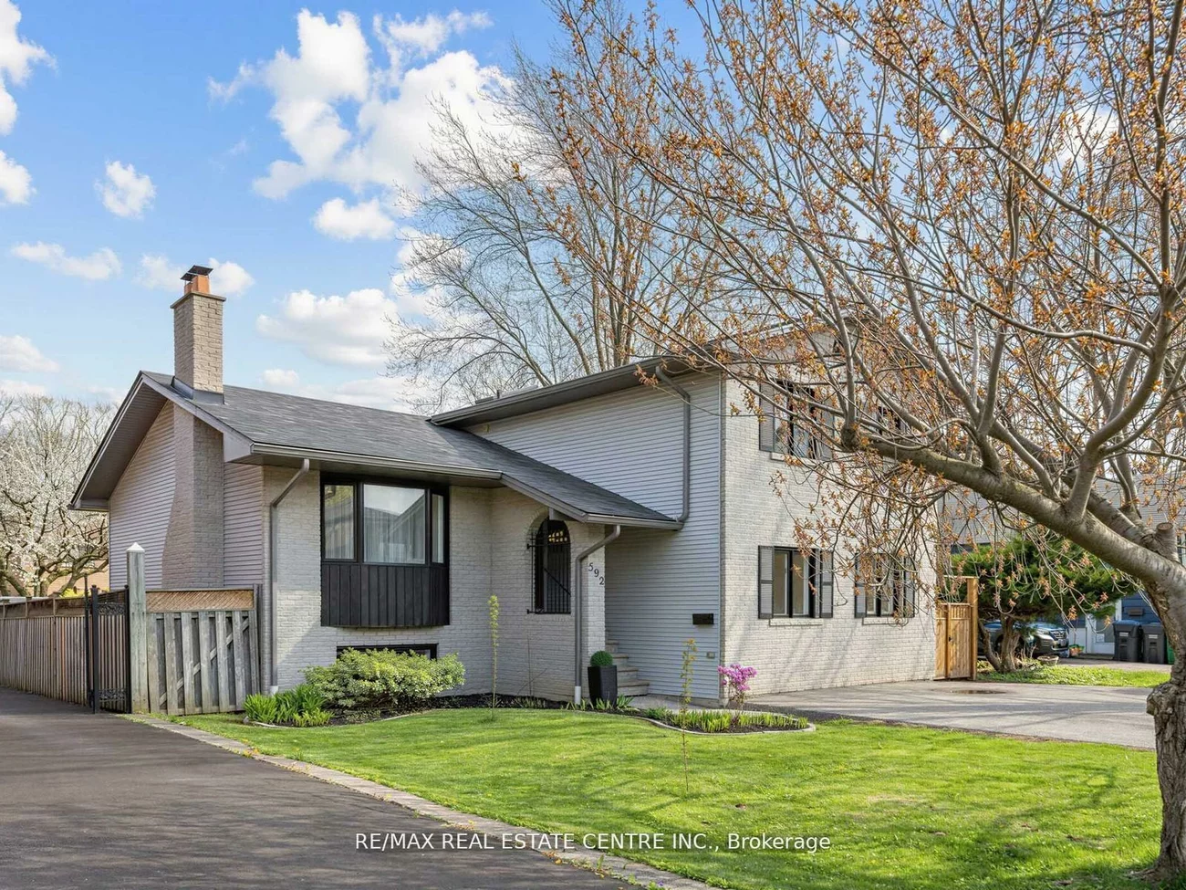 592, Montbeck, Port Credit, Mississauga