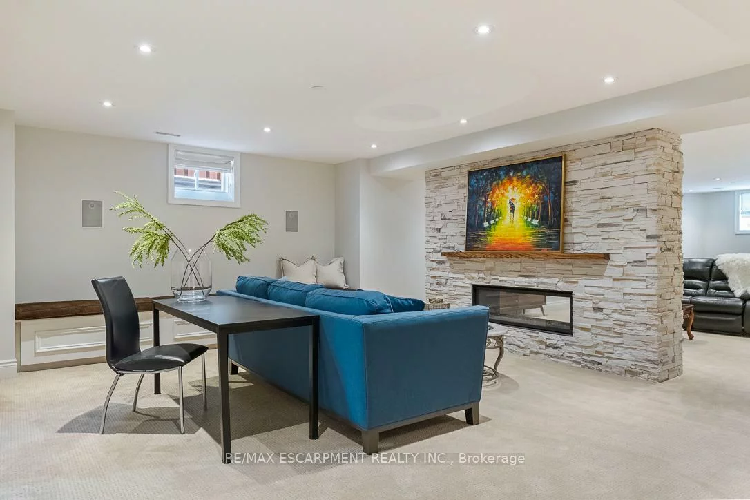 519, Hancock, Lorne Park, Mississauga