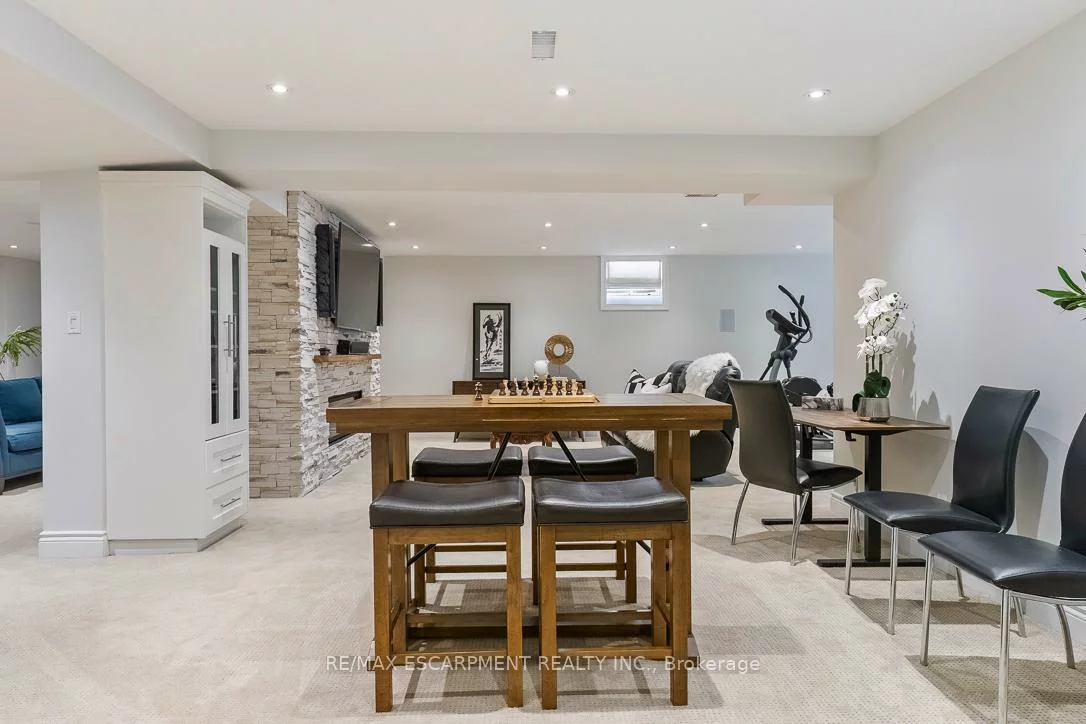 519, Hancock, Lorne Park, Mississauga