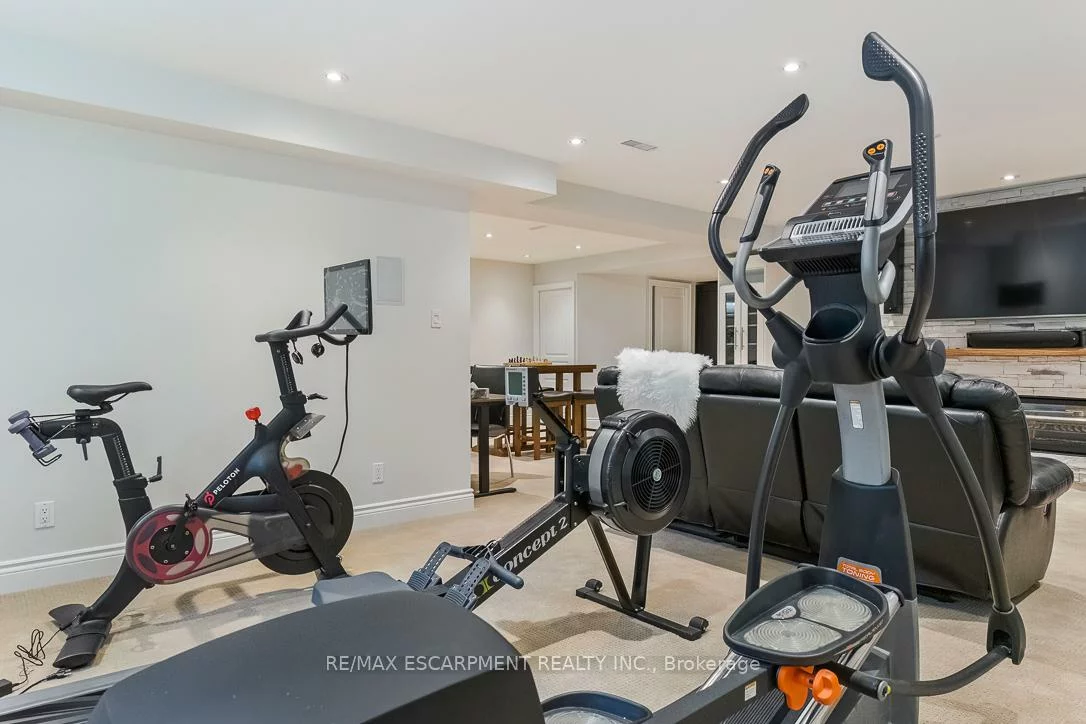 519, Hancock, Lorne Park, Mississauga