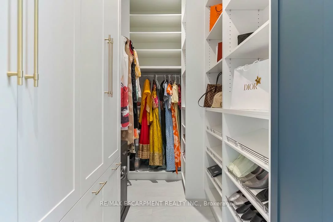 519, Hancock, Lorne Park, Mississauga