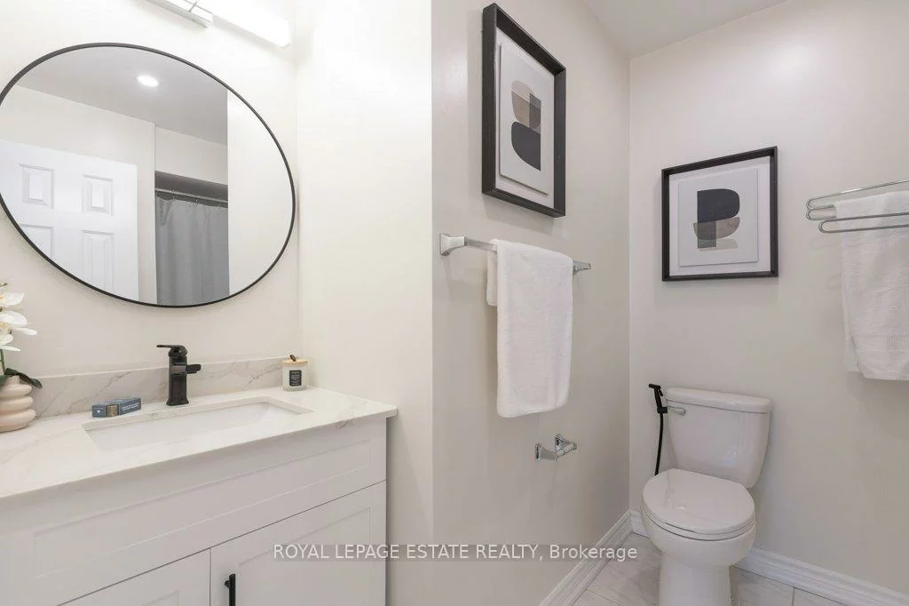 539, Galaxy, Hurontario, Mississauga
