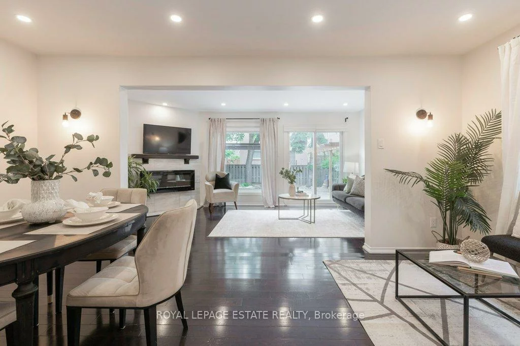 539, Galaxy, Hurontario, Mississauga