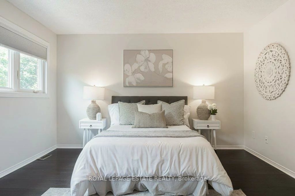 539, Galaxy, Hurontario, Mississauga