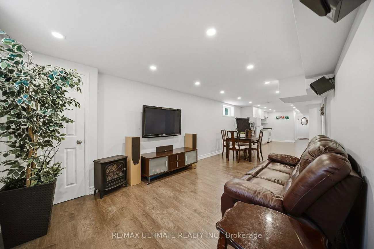 705, Eaglemount, Erindale, Mississauga