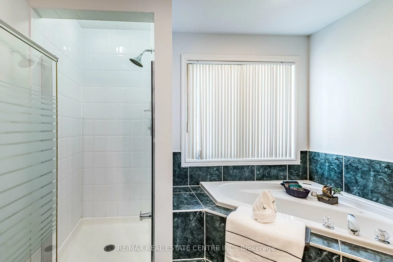 5343, Russell View, Central Erin Mills, Mississauga