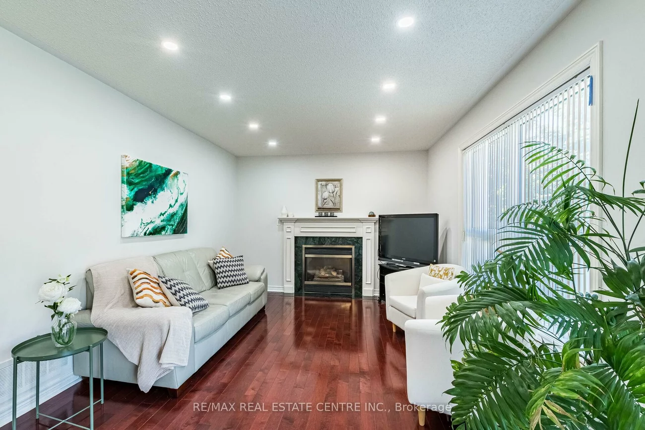 5343, Russell View, Central Erin Mills, Mississauga