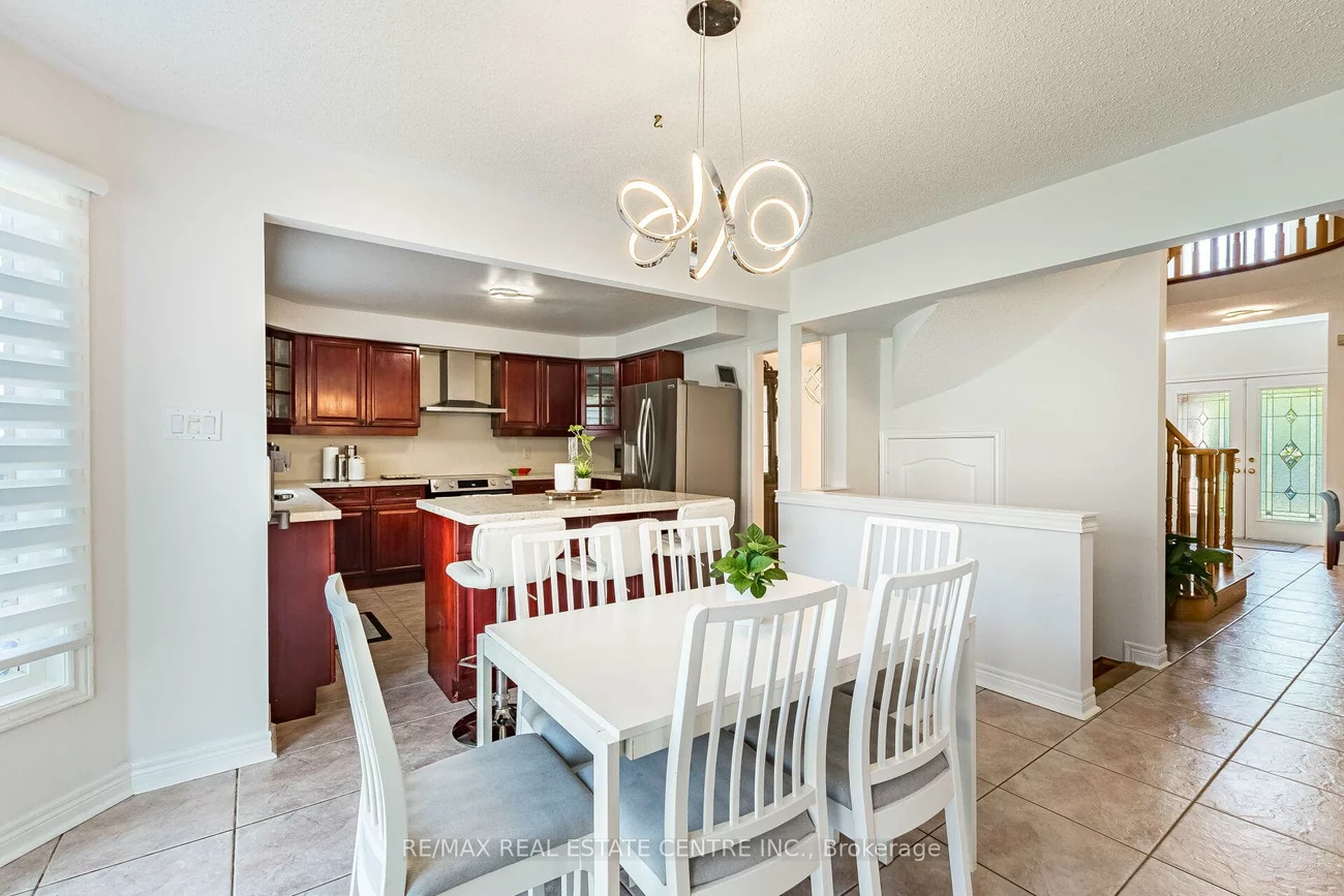 5343, Russell View, Central Erin Mills, Mississauga
