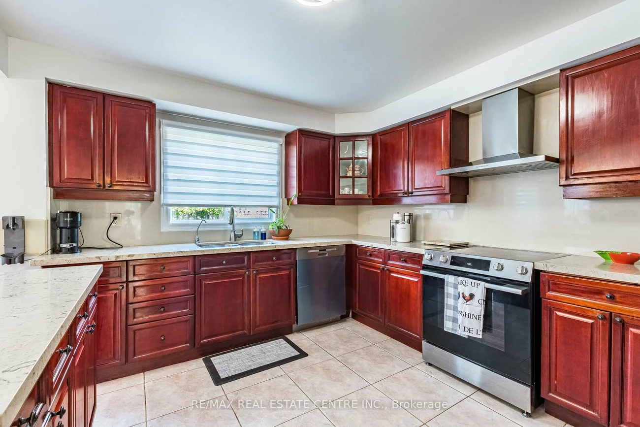 5343, Russell View, Central Erin Mills, Mississauga