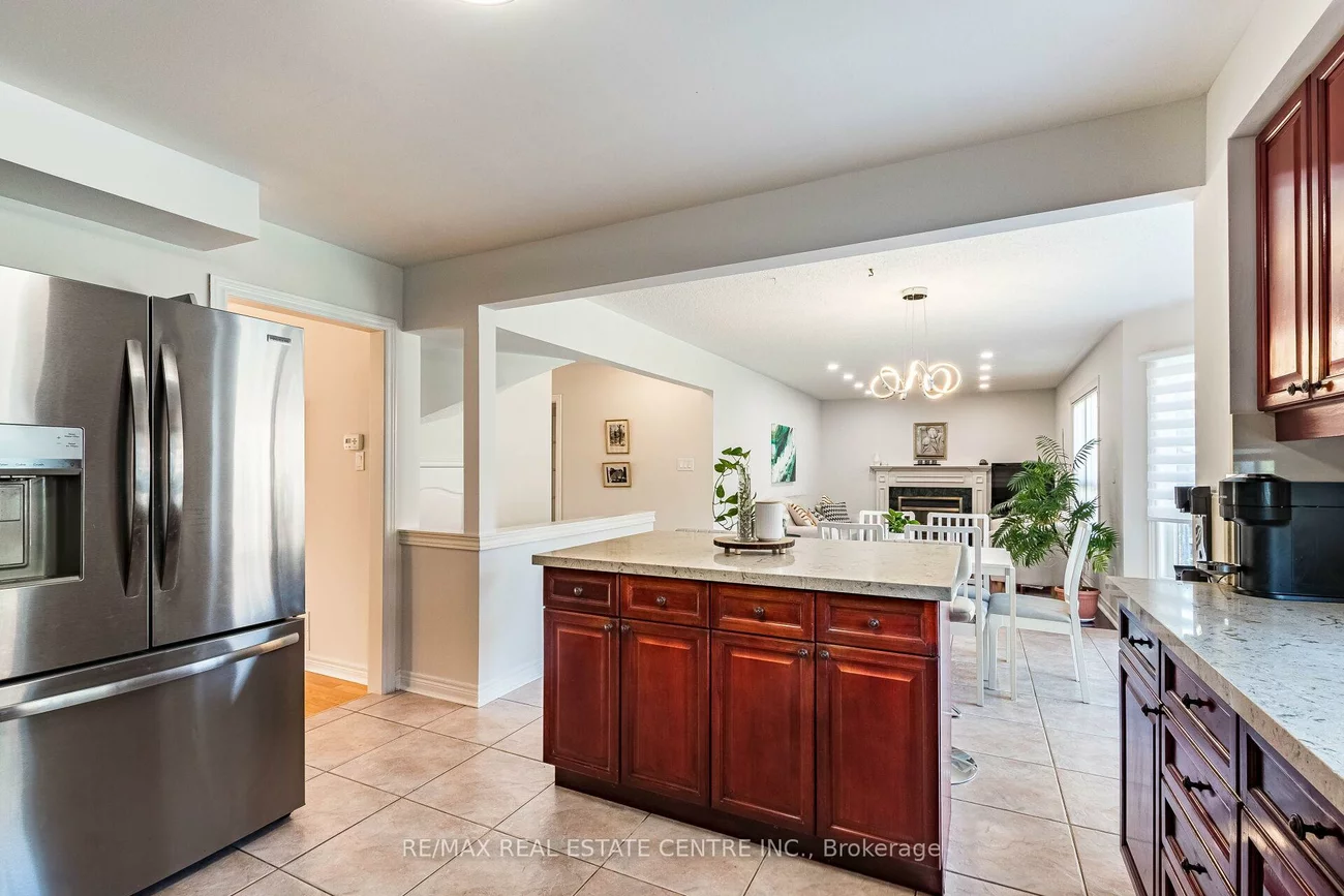 5343, Russell View, Central Erin Mills, Mississauga