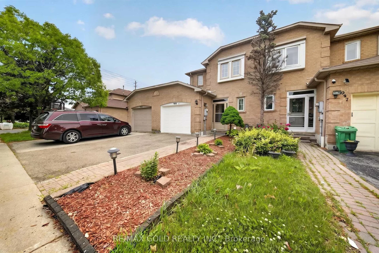 949, Blizzard, East Credit, Mississauga