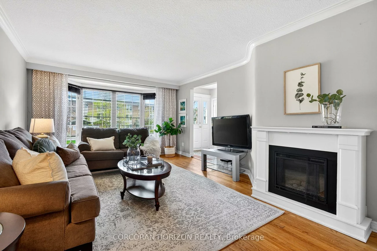 77, Mineola, Mineola, Mississauga