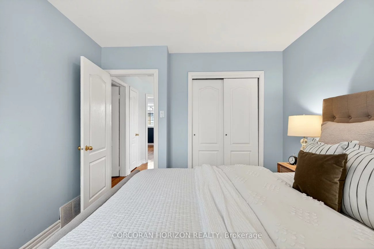 77, Mineola, Mineola, Mississauga