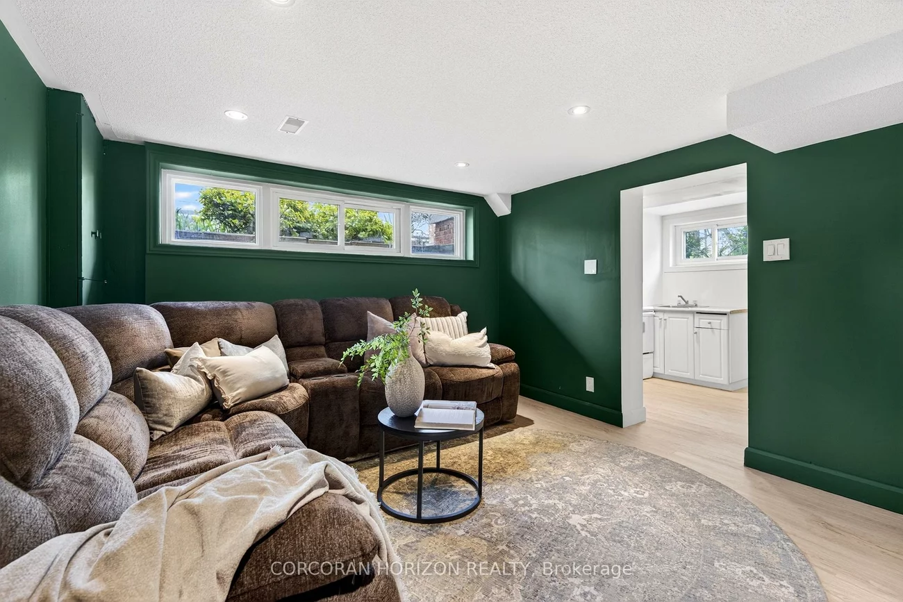 77, Mineola, Mineola, Mississauga