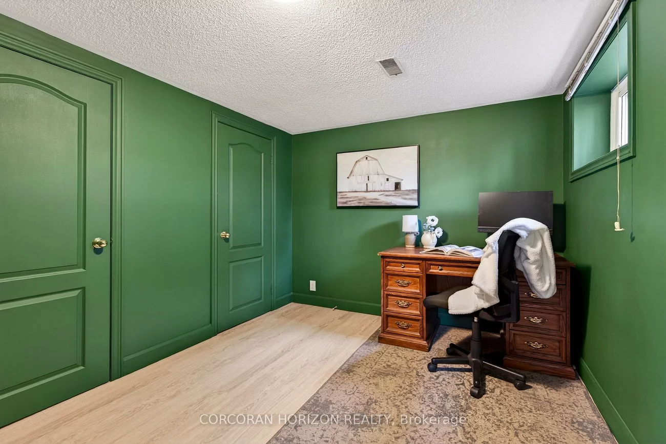 77, Mineola, Mineola, Mississauga