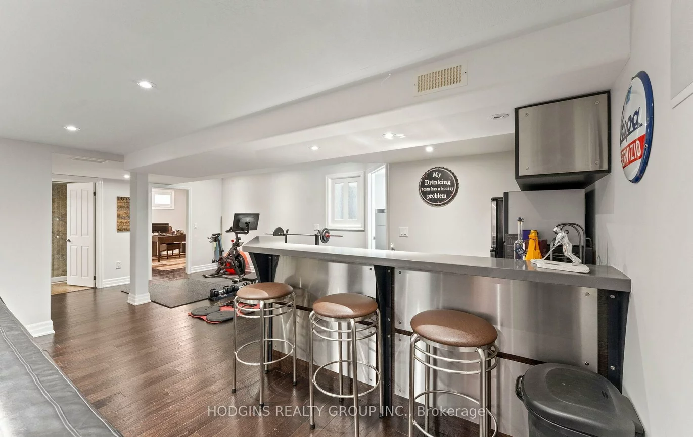 785, Canyon, Lorne Park, Mississauga