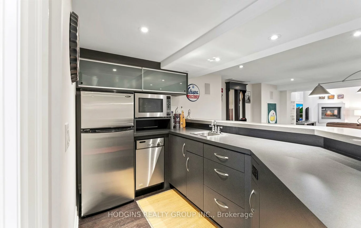 785, Canyon, Lorne Park, Mississauga