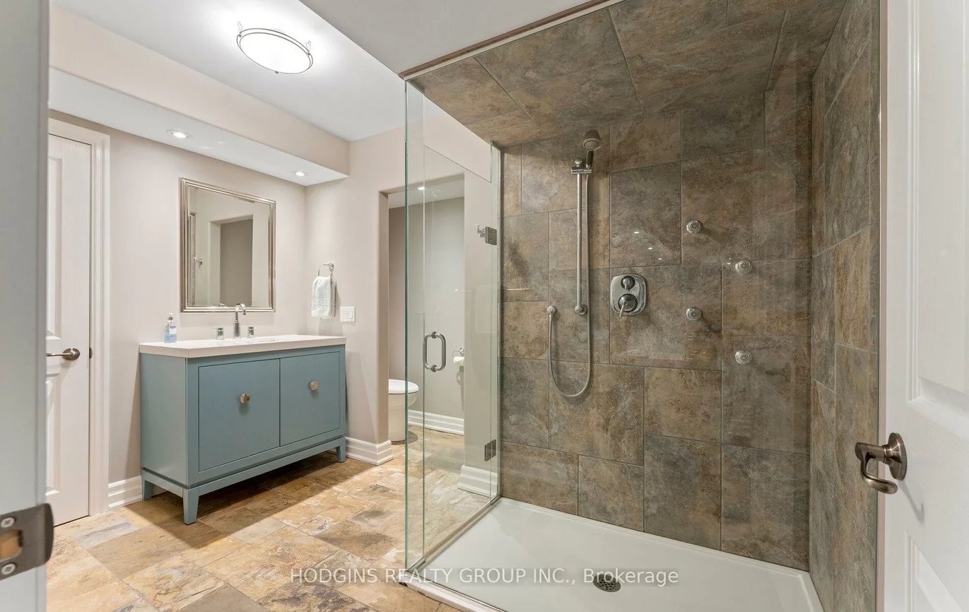 785, Canyon, Lorne Park, Mississauga