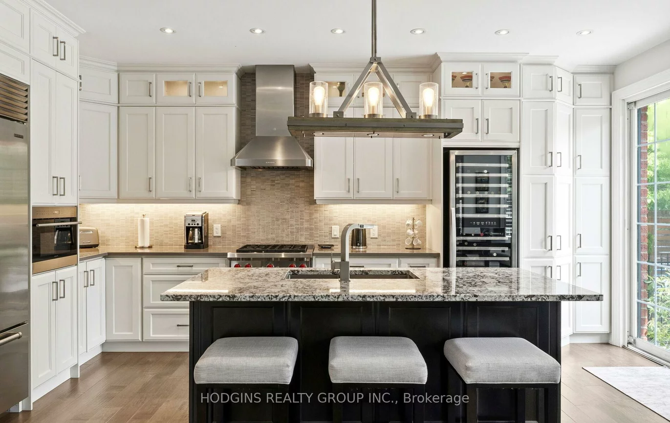 785, Canyon, Lorne Park, Mississauga