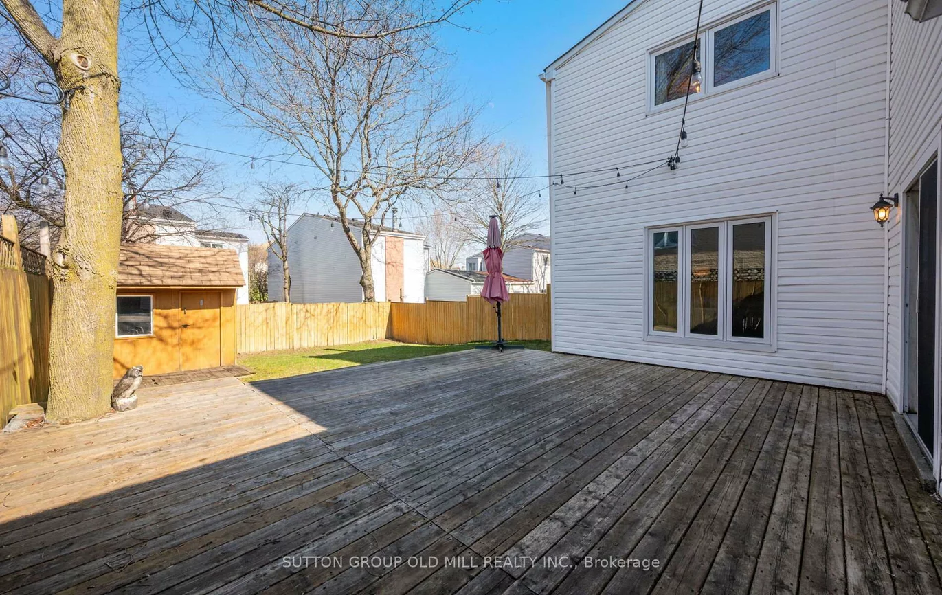 1433, Andros, Clarkson, Mississauga