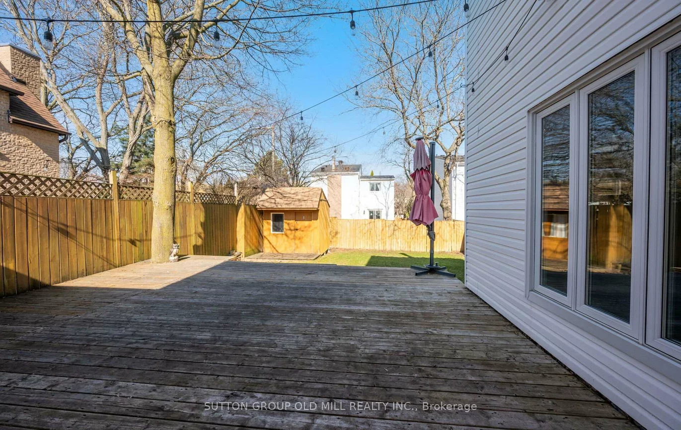 1433, Andros, Clarkson, Mississauga