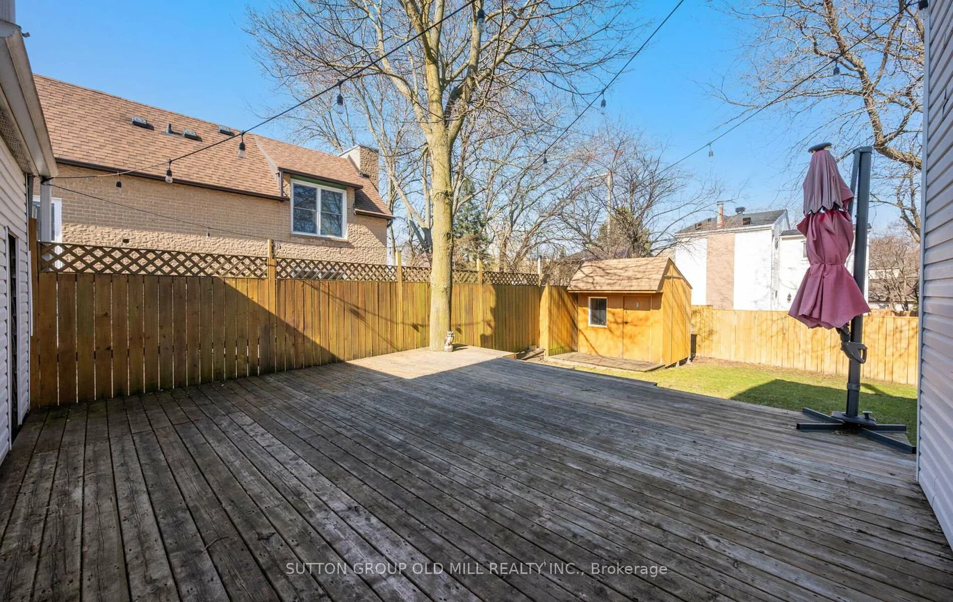 1433, Andros, Clarkson, Mississauga
