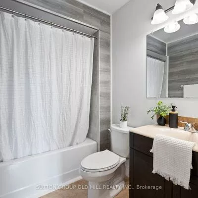 1433, Andros, Clarkson, Mississauga