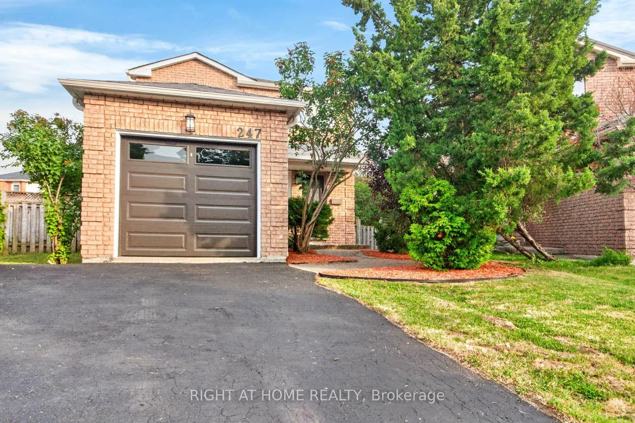 247, Glenn Hawthorne, Hurontario, Mississauga